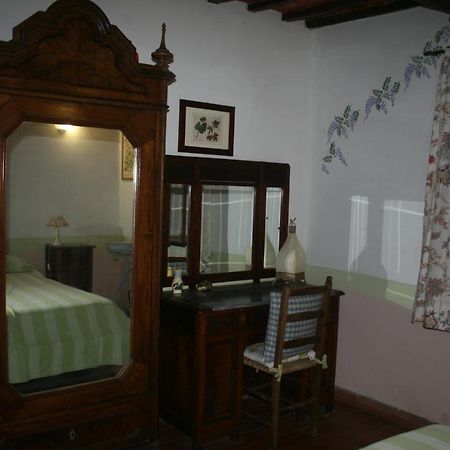 B & B I Melograni Porano Exterior photo